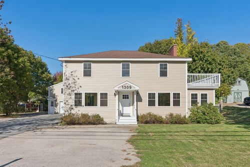 1309 Broadway, South Portland, ME, 04106 | Card Image