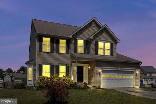 305 Mountaineers Way, EMMITSBURG, MD, 21727-9234 | Card Image