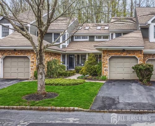 32 Coriander Dr, Princeton, NJ, 08540-9425 | Card Image