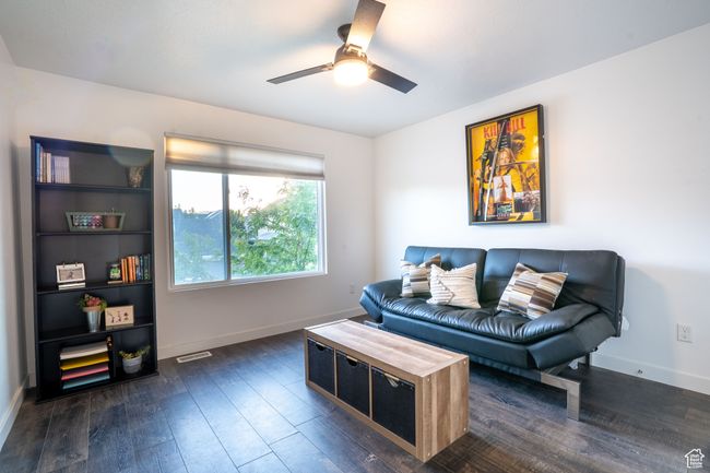 Bedroom 3 with lots of natural light | Image 26