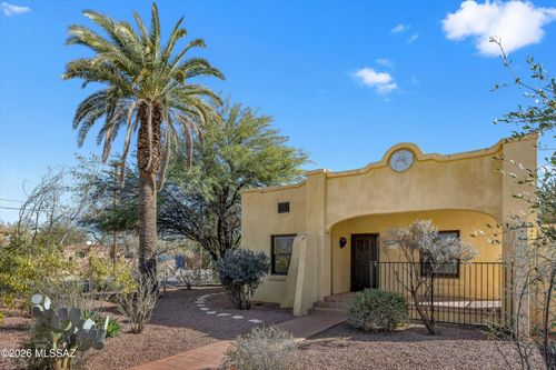 2442 E Mabel St, Tucson, AZ, 85719-4351 | Card Image