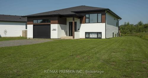 2980 King George'S Park Dr, Rosslyn, ON, P7K0S4 | Card Image