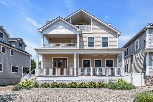 113 New Jersey Ave, Point Pleasant Beach, NJ, 08742-3325 | Card Image