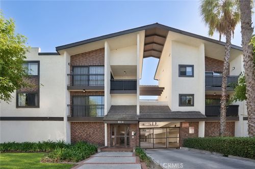 208-814 E Windsor Road, Glendale, CA, 91205 | Card Image