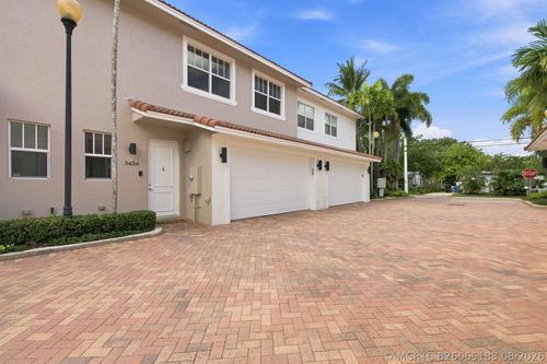 3434 Ne 13th Ave, Oakland Park, FL, 33334-4552 | Card Image