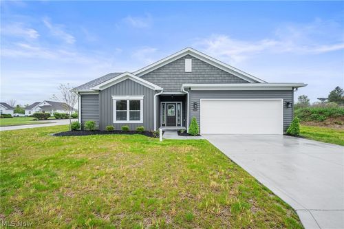 649 Southbay Dr, Wadsworth, OH, 44281-7755 | Card Image