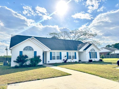 108 Iron Creek Cmns, Washington, NC, 27889-9309 | Card Image