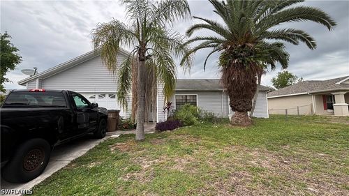 3013 Ne 5th Ave, Cape Coral, FL, 33909-6811 | Card Image