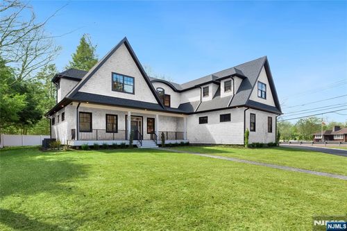 803 Marshall Rd, River Vale, NJ, 07675-6620 | Card Image