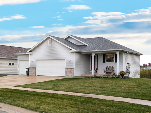 814 19th St Ne, Kasson, MN, 55944-9415 | Card Image