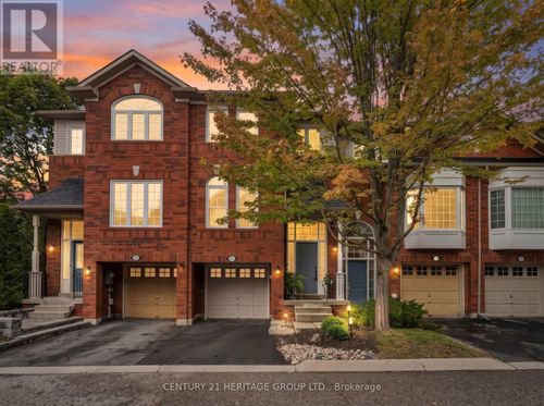 83 Mosaics Ave, Aurora, ON, L4G7L5 | Card Image