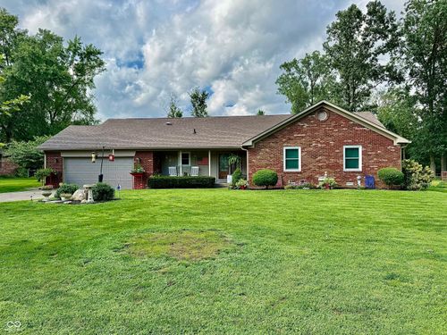 7980 Oak Hill Dr, Plainfield, IN, 46168-9318 | Card Image