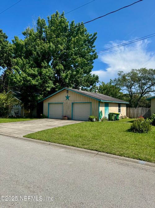 628 Lower 8th Avenue S, Jacksonville Beach, FL, 32250 | Card Image