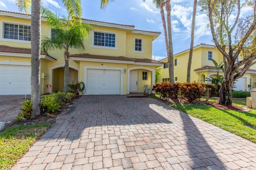 1055 Imperial Lake Rd, West Palm Beach, FL, 33413-1077 | Card Image