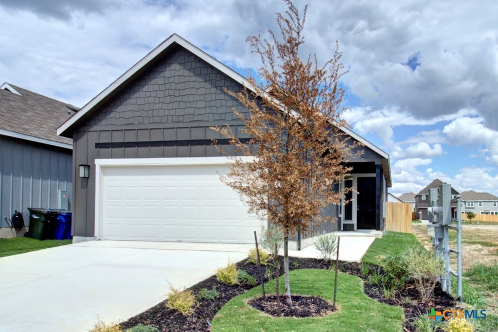 Farmhouse Trl, New Braunfels, TX 78130