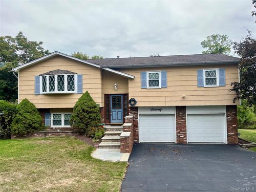 20 Jones Dr, Highland Mills, NY, 10930-2710 | Card Image