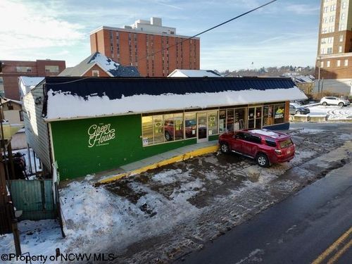 2045 University Ave, Morgantown, WV, 26505-4860 | Card Image
