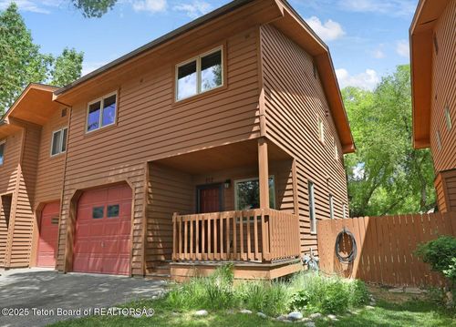 512-512 S Millward St, Jackson, WY, 83001-8586 | Card Image