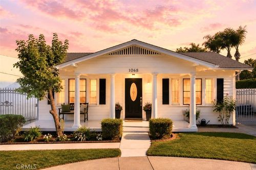 1068 E 9th St, Upland, CA, 91786-5427 | Card Image