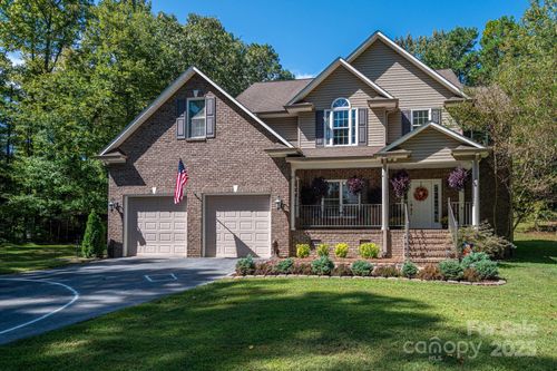 741 Sunridge Dr, Lincolnton, NC, 28092-4081 | Card Image