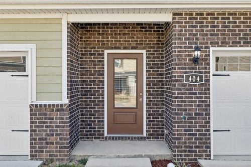 404 Masters Way, Dickson, TN, 37055-2114 | Card Image