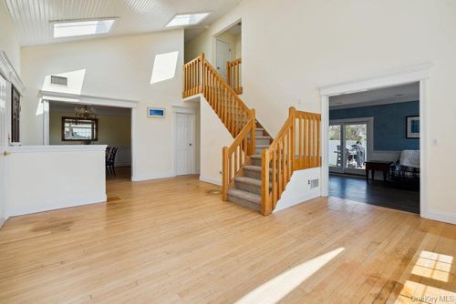 30 Consuelo Pl, Oakdale, NY, 11769-2006 | Card Image