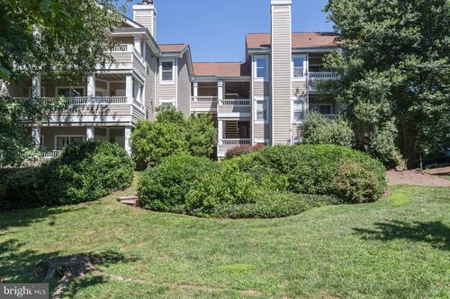 302-14321 Climbing Rose Way, CENTREVILLE, VA, 20121-5189 | Card Image