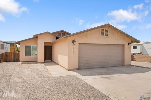 10266 S Tornado Ave, Yuma, AZ, 85365-8106 | Card Image
