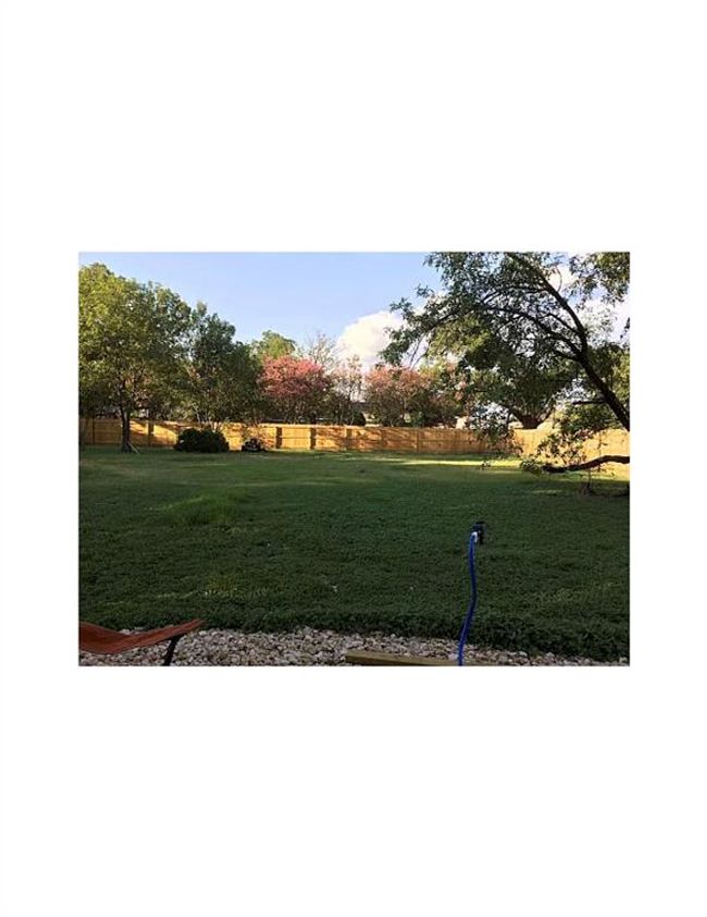 Yard View | Image 9