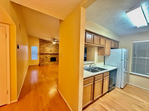 unit-2407-10555 Turtlewood Ct, Houston, TX, 77072-2732 | Card Image