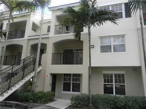 5880 W Sample Rd, Coral Springs, FL, 33067-3247 | Card Image