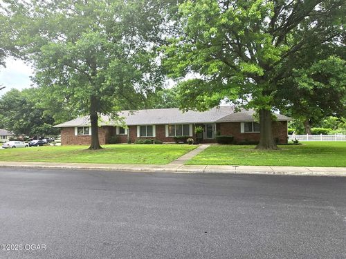2140 Pearl St, Carthage, MO, 64836-3102 | Card Image