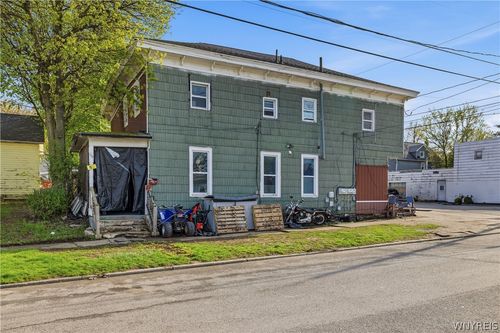 98 Washington St, Lockport, NY, 14094-2272 | Card Image