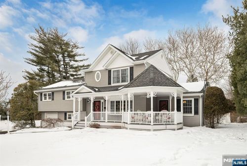 47 Susan Dr, Closter, NJ, 07624-2314 | Card Image