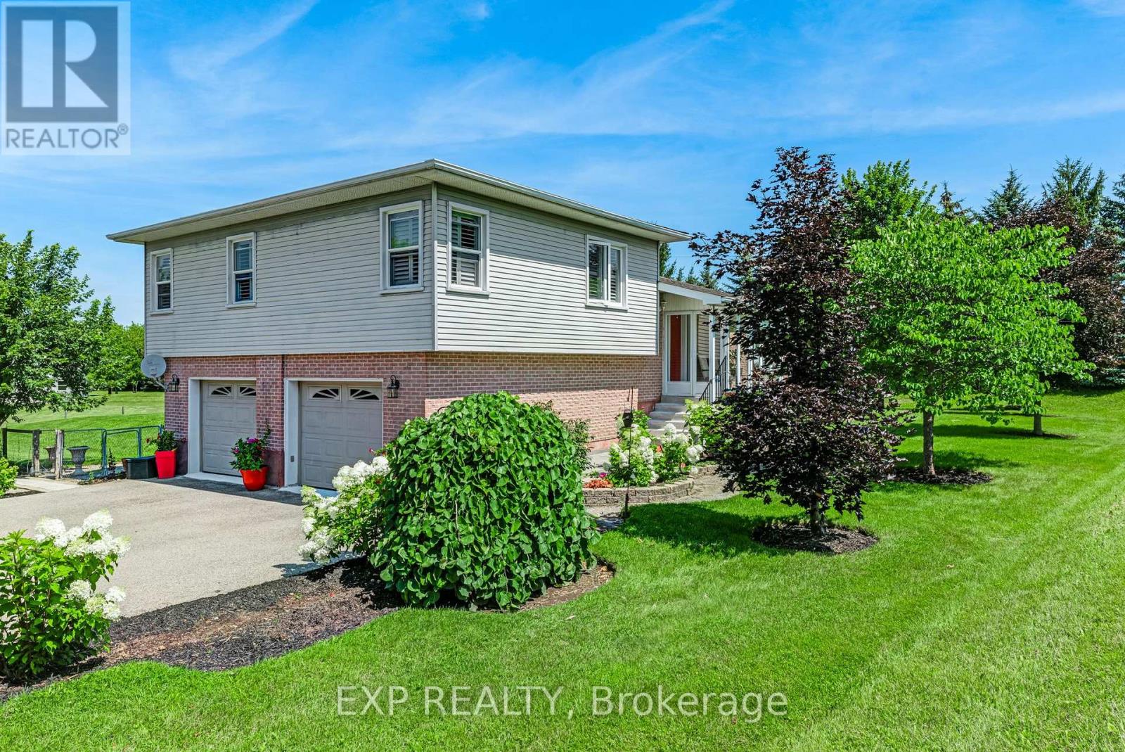 Residential in East Gwillimbury (Mt Albert) 3