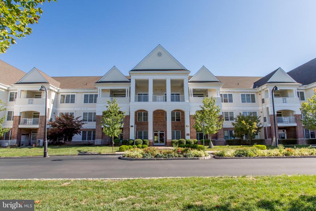 Meridian Blvd, Warrington, PA 18976