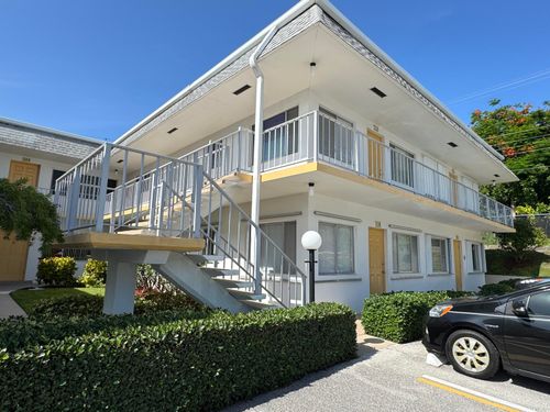 111-2840 Cynthia Lane, Lake Worth Beach, FL, 33461 | Card Image