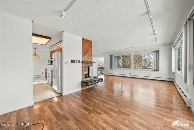 Area of Living room | Image 6