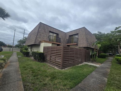 15446-15446 E Pond Woods Dr, Tampa, FL, 33618-1808 | Card Image