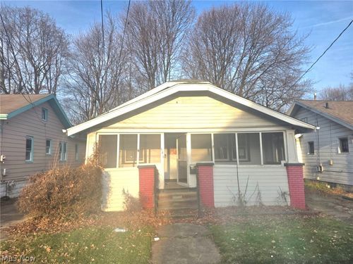 646 Columbia Ave, Akron, OH, 44310-2311 | Card Image