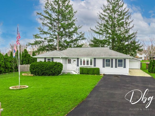 395 Magnolia Ave, House other with 3 bedrooms, 2 bathrooms and 2 parking in Gurnee IL | Image 34