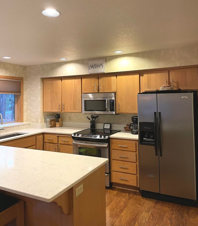 10-Kitchen-R33 | Image 10