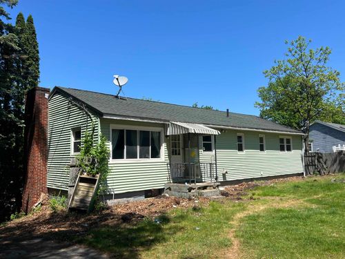 85 Weston Road, Manchester, NH, 03103 | Card Image