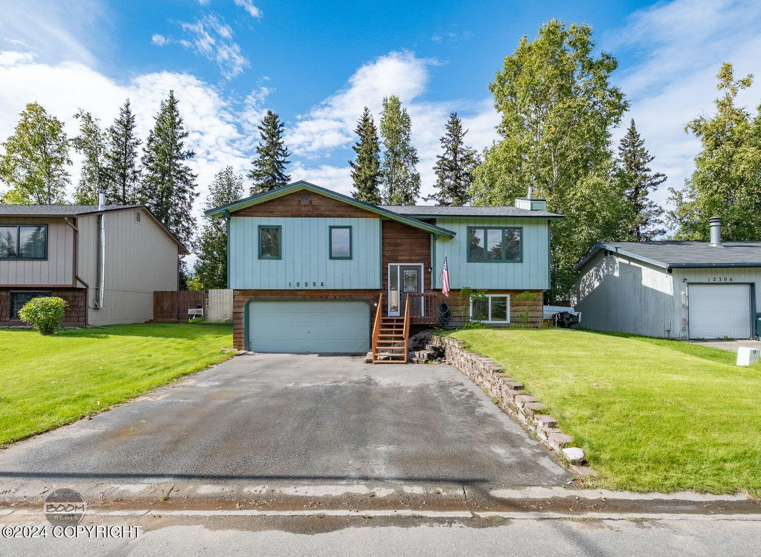 Breckenridge Dr, Eagle River, AK 99577