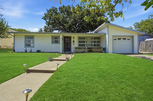 3463 W Fuller Ave, Fort Worth, TX, 76133-1404 | Card Image