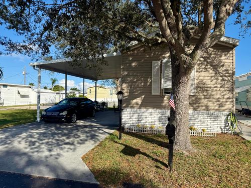 8964 Pine St, Boynton Beach, FL, 33436-2337 | Card Image