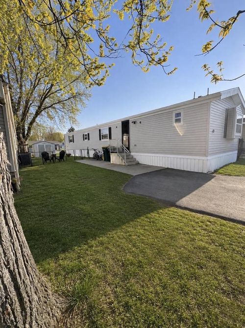 40-N168W21700 Main Street, Jackson, WI, 53037 | Card Image