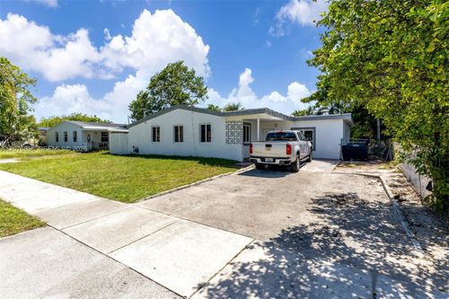 4510 Sw 33rd Dr, West Park, FL, 33023-5504 | Card Image