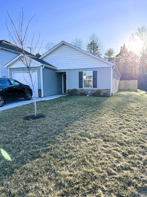 2926 Nicole Circle, Morristown, TN, 37814 | Card Image