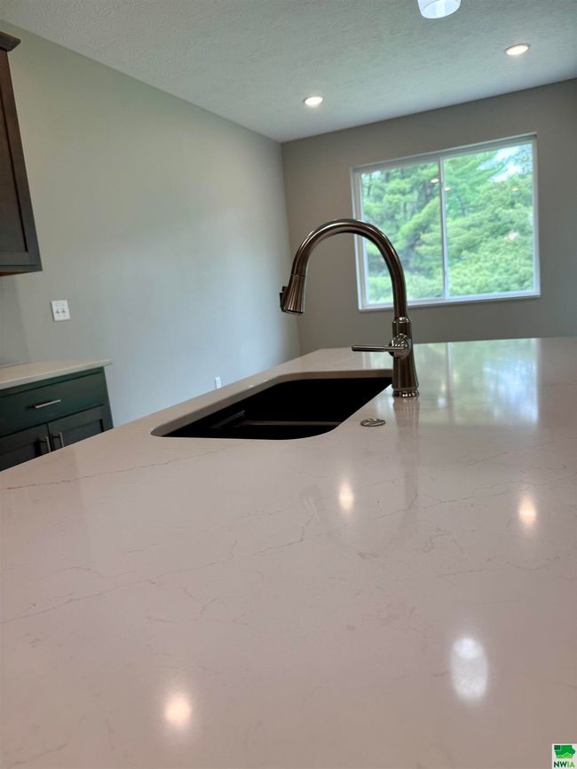 3421 Lafayette Ct, House other with 2 bedrooms, 2 bathrooms and null parking in Sioux City IA | Image 9